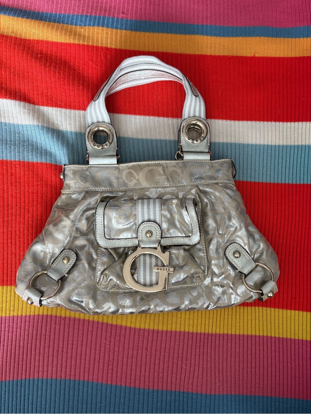 RARE Vintage GUESS Gold Large Handbag with Letter
"G" Clasp